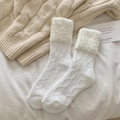Dicke weiße Zopfstrick-Wollsocken für Damen mit Plüschbündchen für winterliche Wärme - Einheitsgröße / Weiß