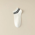 White low-cut boat sock for men featuring black double stripes and vertical ribbed texture - One Size / White