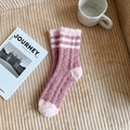 Roze en bordeaux gestreepte koraalfleece sokken, dik en warm voor de winterperiode - Eén maat / Roze
