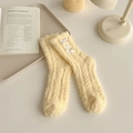Calze da donna in pile corallo giallo chiaro con fiocchi decorativi in nastro bianco - Taglia unica / Giallo Oca