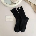 Retro black speckled crew socks with vertical ribbing and minimalist white label - One Size / Black