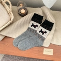 Chaussettes tricotées thermiques à motif terrier de dessin animé en patchwork tricolore - Taille unique / Gris clair