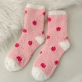 Calcetines de coralina rosa con lunares rosa oscuro y talones blancos para el hogar - Talla única / Rosa Claro Lunares