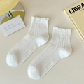 Chaussettes blanches en coton avec maille ajourée, bords volantés et motifs jacquard rayés - Taille unique / Blanc Pur