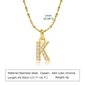 Collier doré avec pendentif lettre K en acier inoxydable et oxydes de zirconium - Lettre K