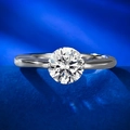 Classic 925 sterling silver solitaire ring with a round brilliant cut sparkling stone - US 5 / Silver (White Zirconia)