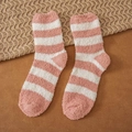 Calze termiche a righe rosa e bianche in pile corallo per il comfort invernale - Taglia unica / Rosa e Bianco a Righe Larghe