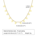 Gedetailleerd zicht op vergulde klaverhangers aan een 1,3 mm roestvrijstalen ketting - Klavertje Vier Stijl (NC-1351G)