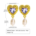 Detalles y medidas de los pendientes corazón de latón con circonita púrpura y perlas - Circoncita Morada
