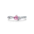 Anello in argento S925 con pietre a cuore rosa e bianche e fascia ritorta con pavé - Taglia US 5 / Cuori Rosa Bianchi (JZ1512P)