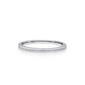 Anello minimalista in argento sterling S925 con trama a microsfere su sfondo bianco - US 5 / Stile Texture Perlata (JZ1973)