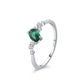 Anello geometrico in argento S925 con gemma verde ovale e accenti di zircone bianco - US 5 / Ovale Verde (JZ2090)