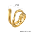 Dettaglio anello a onde dorato multistrato con diametro 1,8 cm e peso di 5 g - US 7 / Stile Onda Spirale a Doppio Strato / RC-982G