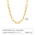 Vista dettagliata della collana a catena a graffetta dorata da 5 mm in acciaio inossidabile - Oro