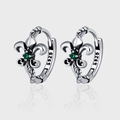 Vintage S925 silver iris earrings with emerald green zircon center and polished finish - Vintage Fleur De Lis Green Zirconia Style (KDP997)