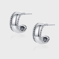Elegante s925 Silber C-förmige Creolen mit Perlenrand und polierter Oberfläche - Silberner Perlenkanten-C-Form-Stil (KDP1667)