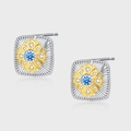 Orecchini a perno quadrati in argento S925 con zircone blu e accenti floreali dorati - Orecchini a Bottone Floreali Quadrati in Zirconia Blu Vintage (KDP2185)
