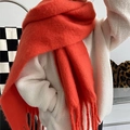Sciarpa spessa in mohair arancione brillante con lunghe frange per l'inverno - Rosso Arancio