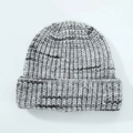 Gorro de punto de mezcla de lana gris vigoré con vuelta gruesa para el invierno - Negro y Gris