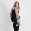 Écharpe d'hiver à carreaux rose et gris avec détails de franges élégantes - Carreaux Rose Blanc Gris