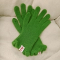 Vibrant green ribbed wool knit gloves for women with decorative logo label detail - Grass Green
