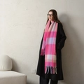 Écharpe chaude à carreaux rose et violet avec de longues franges décoratives - Rose Écossais