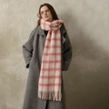 Bufanda de lana a cuadros rosa y blanco con flecos largos y textura suave - Blanco Rojo Granza