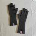 Dark grey wool knit five-finger gloves with ribbed cuffs and branded Mula label - Dark Grey
