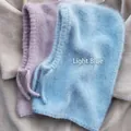 Gestrickte Balaclava-Mütze in Hellblau und Lavendel aus weichem Kaninchenhaar für den Winter - Hellblau