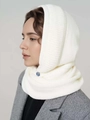 Passamontagna in maglia bianco crema con bottone decorativo in gemma blu scuro - Bianco Sporco
