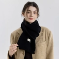 Écharpe en tricot noir minimaliste pour femmes et hommes avec un blazer à chevrons brun - Noir