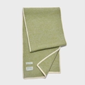 Gestrickter Schal aus Wollmischung mit grasgrünem und beige-weißem Strukturmuster - Matcha-Grün (Kamelhaar-Version)