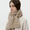 Écharpe en maille mélange de laine avoine avec un emblème logo métallique doré chic - Ginkgo Profond (Avec Étiquette)