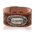 Pulsera vintage de cuero marrón con placa de metal Believe grabada y botones presión - Marrón