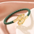 Bracelet tressé vert foncé avec têtes de serpent dorées sur fond de soie rose - Vert