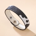 Bracciale unisex in pelle con motivo mucca bianco e nero e bottoni a pressione in argento - Stampa Muccata Bianco e Nero (Stile 3)