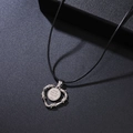 Collier avec pendentif cœur en fil de fer barbelé style punk sur cordon noir - Cœur