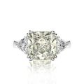 S925 sterling silver radiant cut yellow cubic zirconia ring with side triangular stones - US 9 / Pale Yellow