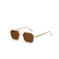 Gafas de sol retro octagonales con montura dorada y lentes marrón oscuro, vista de 45 grados - Marrón