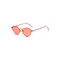 Occhiali da sole cat-eye retrò con montatura in metallo rosso e lenti a cuore - Rosa