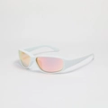 Y2K rechteckige Sonnenbrille mit weißem Rahmen und pink-orangen irisierenden Gläsern - Weißer Rahmen Rote Verspiegelte Gläser