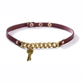 Punk Choker in Burgunderrot aus Kunstleder mit Goldkette und Glücksschlüssel - Rot