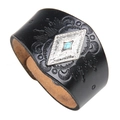 Pulsera étnica de cuero negro con incrustación de turquesa y detalles de metal plateado - Negro