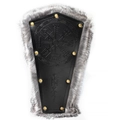 Wikinger-Armschutz aus schwarzem Kunstleder mit grauem Pelz und Vegvisir-Kompass-Prägung - Schwarz