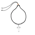 Kruis hanger ketting met zwart geweven touw en zilveren metalen details op wit decor - Hol Kruis
