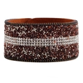 Brazalete ancho de cuero con piedras marrones trituradas e incrustaciones de cristal - Café