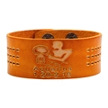Braunes Lederarmband mit geprägtem Wassermann-Sternzeichen und silbernen Druckknöpfen - Wassermann