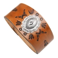 Bracelet large en cuir marron avec boucle tribale argentée et motifs gravés - Marron