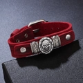 Verstellbares Punk-Lederarmband mit Totenkopf und Schraubenschlüssel in Altrot - Rot