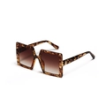Classic oversized square sunglasses in tortoise shell pattern with brown gradient lenses - Tortoise Tea Lens